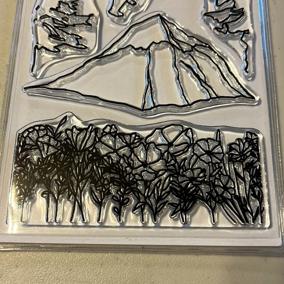 Stamps by the well mountain bears flowers - Picture 4 of 4